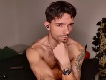 CarolineCouls – webcam model profile photo Image 18