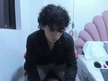 dovia – webcam model profile photo Image 12