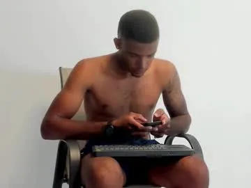 sunflower_28 – webcam model profile photo Image 18