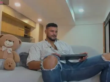 lucyheifer – webcam model profile photo Image 16