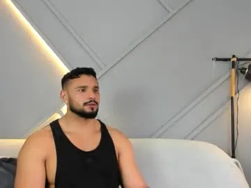 lucyheifer – webcam model profile photo Image 3