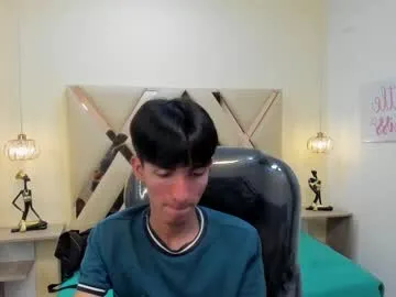 indiandesiguys2023 – webcam model profile photo Image 5