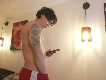 emilywarren296 – webcam model profile photo Image 8