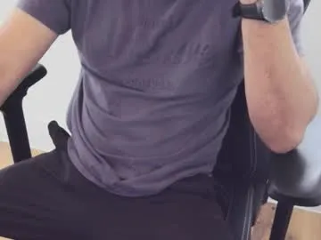 sunflower_28 – webcam model profile photo Image 17