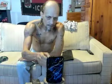 iamsomeone1234 – webcam model profile photo Image 4