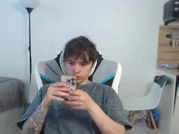 ChloeMilles – webcam model profile photo Image 4