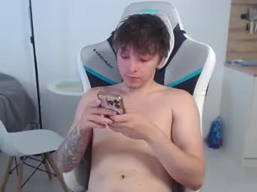 ChloeMilles – webcam model profile photo Image 7