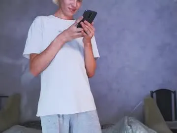 exclusivecourtney – webcam model profile photo Image 14