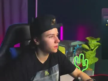 topalphaboss – webcam model profile photo Image 3