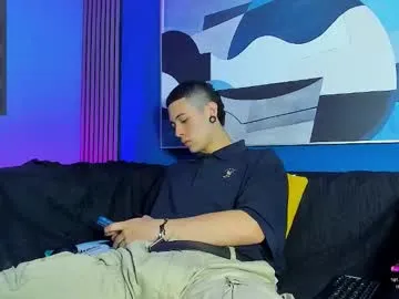 delilah_blazee – webcam model profile photo Image 11