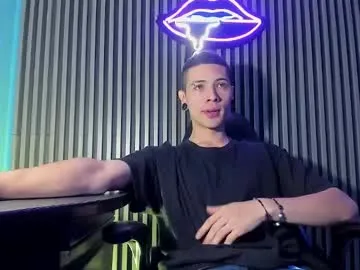 delilah_blazee – webcam model profile photo Image 16