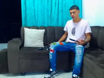 EllieSin – webcam model profile photo Image 17