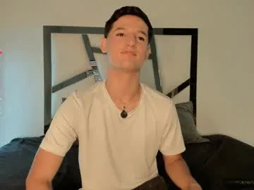 Nicole – webcam model profile photo Image 13