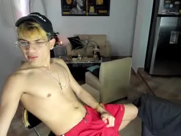 iamsomeone1234 – webcam model profile photo Image 8