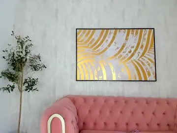 iamsomeone1234 – webcam model profile photo Image 6