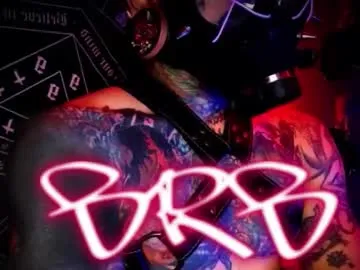 AmeliaPump – webcam model profile photo Image 11