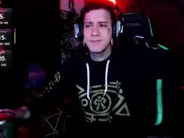 AmeliaPump – webcam model profile photo Image 14