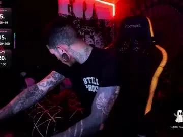 AmeliaPump – webcam model profile photo Image 17