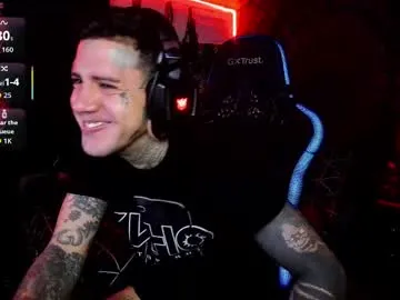 AmeliaPump – webcam model profile photo Image 9