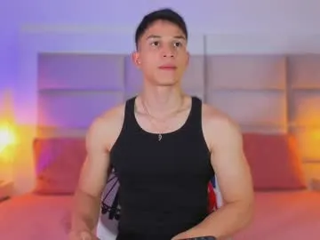 midwestlovers1990 – webcam model profile photo Image 6