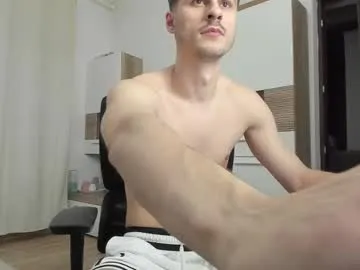 brownboy6999 – webcam model profile photo Image 6