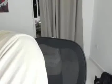 keranimaralaa33409304290 – webcam model profile photo Image 7