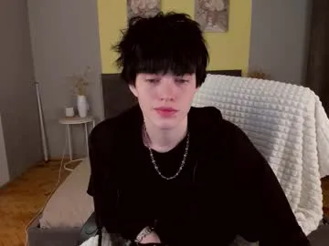 mae_nathan – webcam model profile photo Image 11