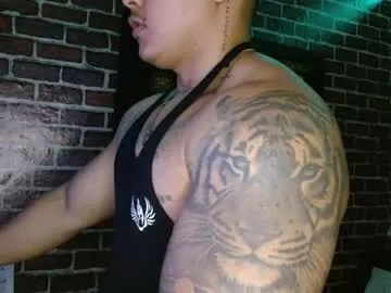 AdelLonsford – webcam model profile photo Image 14