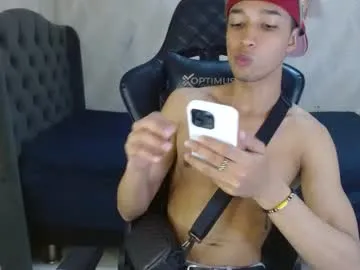 Olivia – webcam model profile photo Image 11