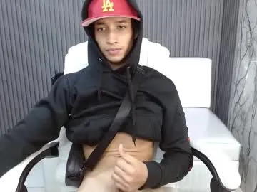 Olivia – webcam model profile photo Image 12