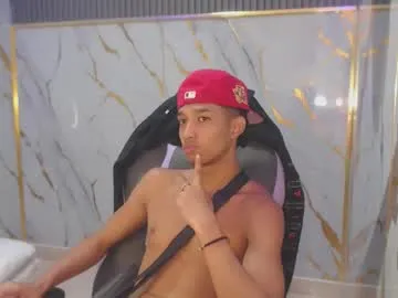 Olivia – webcam model profile photo Image 15