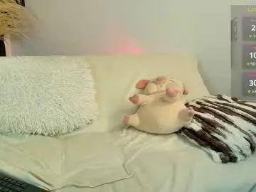 indiandesiguys2023 – webcam model profile photo Image 5