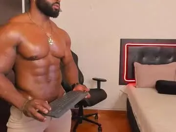 naisharousell – webcam model profile photo Image 12