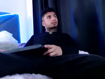 yournewkink12 – webcam model profile photo Image 6