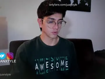 monicaflower – webcam model profile photo Image 2