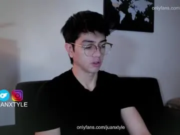 monicaflower – webcam model profile photo Image 3