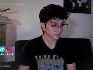 monicaflower – webcam model profile photo Image 6