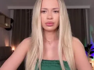 idkusethis – webcam model profile photo Image 18