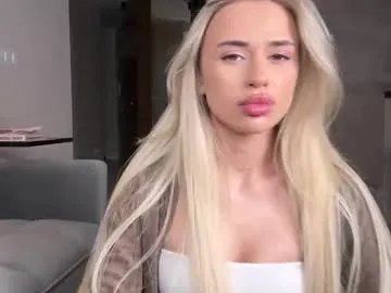 idkusethis – webcam model profile photo Image 2