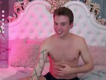 Adeline – webcam model profile photo Image 19