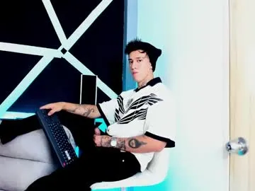 justinfuller_31 – webcam model profile photo