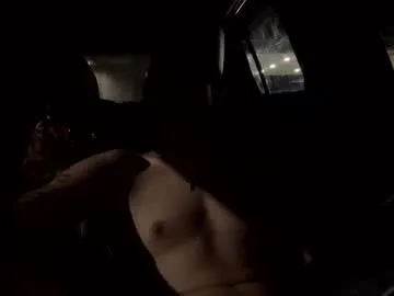 kadek741374 – webcam model profile photo