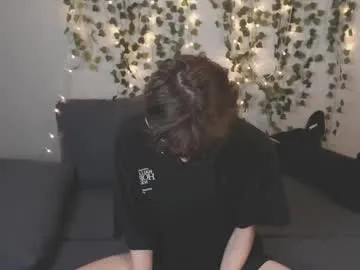 indiandesiguys2023 – webcam model profile photo Image 2