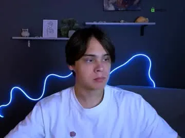 KylieSummer – webcam model profile photo Image 10