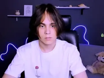 KylieSummer – webcam model profile photo Image 2