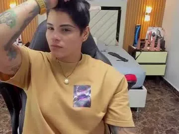 indiandesiguys2023 – webcam model profile photo Image 16