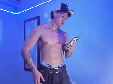 keranimaralaa33409304290 – webcam model profile photo Image 2