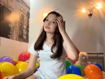 Adara – webcam model profile photo Image 11