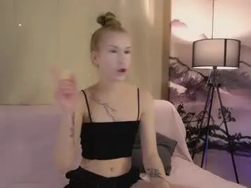 hornyshow_tv – webcam model profile photo Image 2