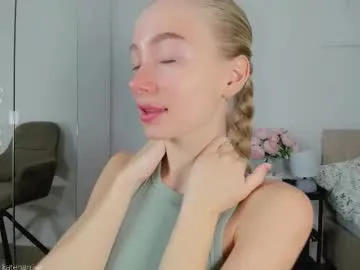 EmiliaWalker – webcam model profile photo Image 12